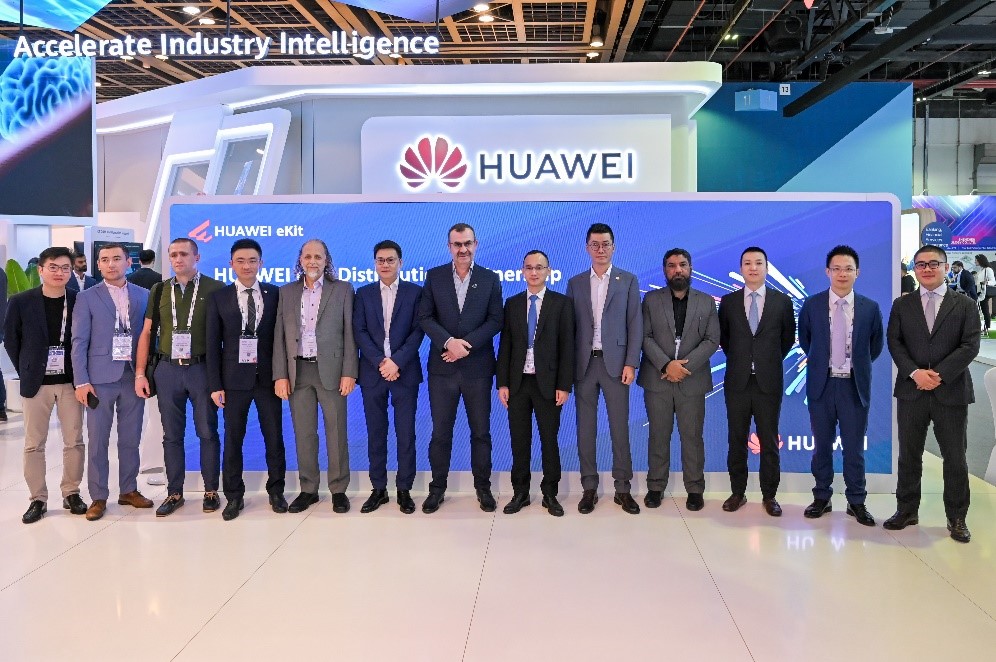 HUAWEI eKit首次海外亮相，携手中东中亚区域分销伙伴共创亿万商机